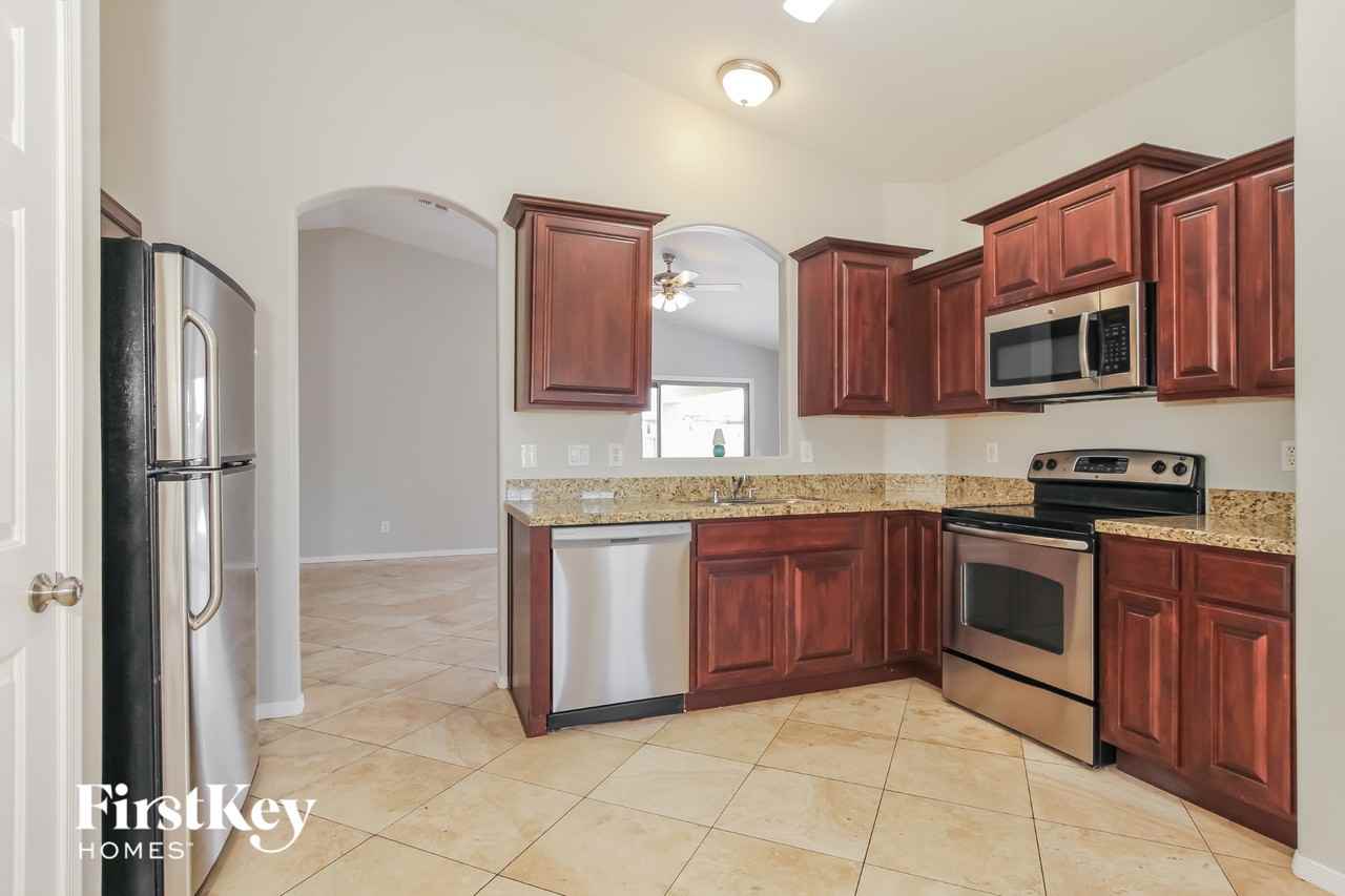 1491 S 171st Ln - Photo 6 of 15