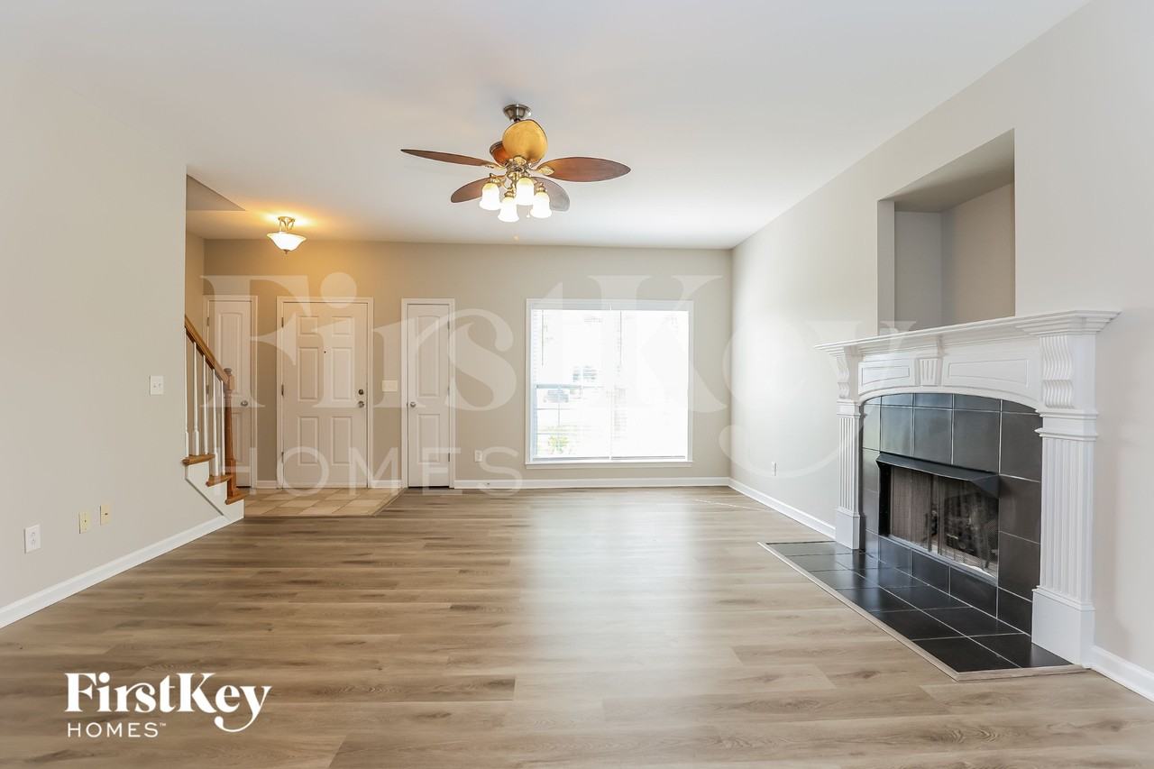 1934 Shafer Dr - Photo 5 of 18