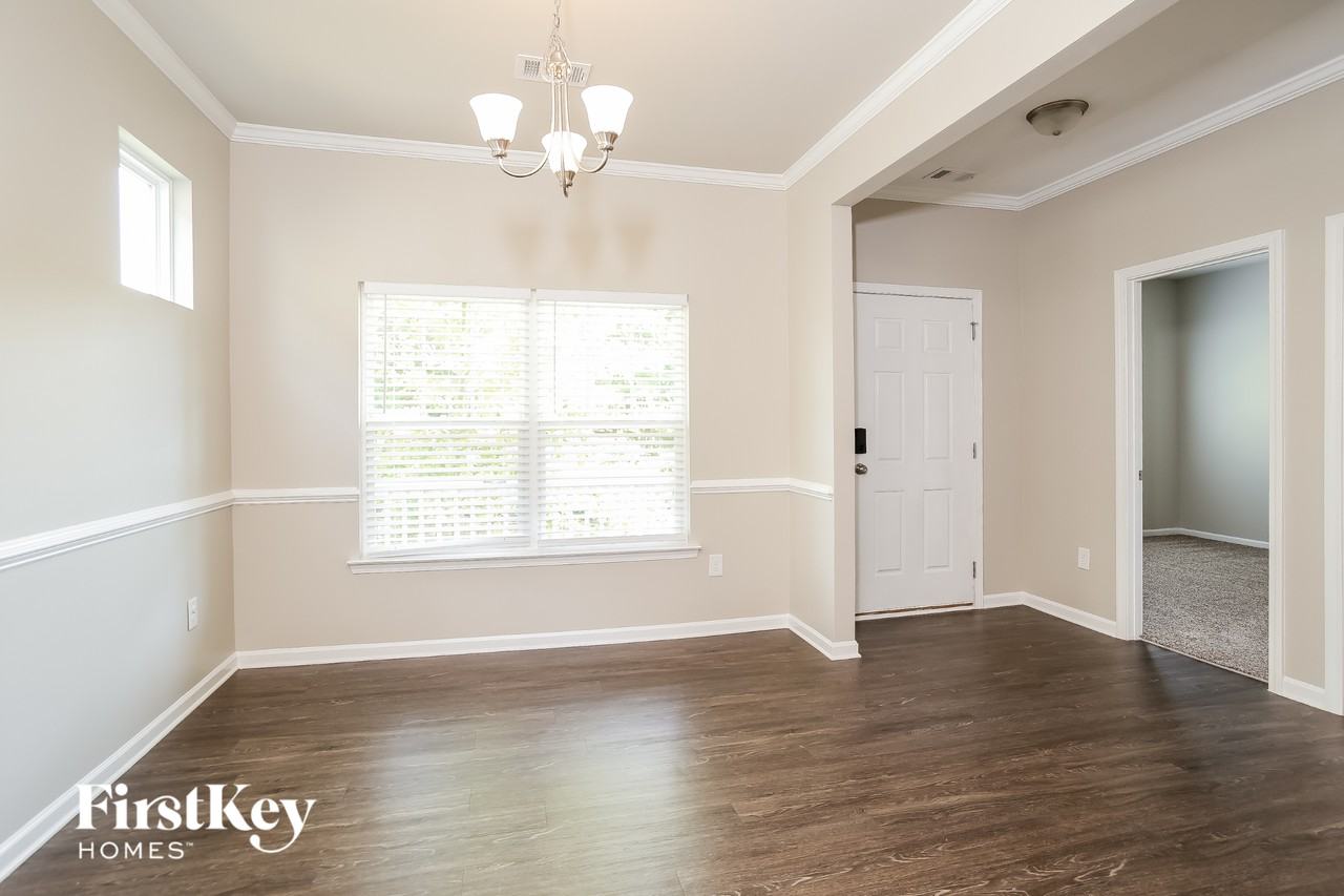 327 Stoney Hollow Rd - Photo 3 of 15