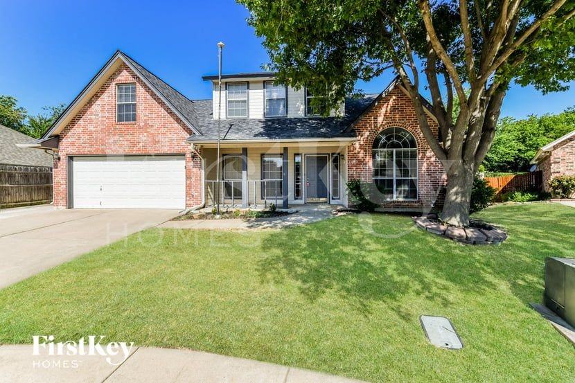 6733 Lucas Ln - Photo 2 of 15