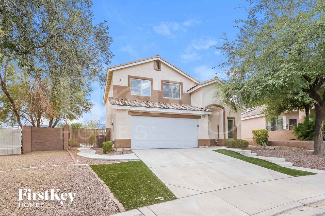1573 Alpine Hills Ave - Photo 2 of 18