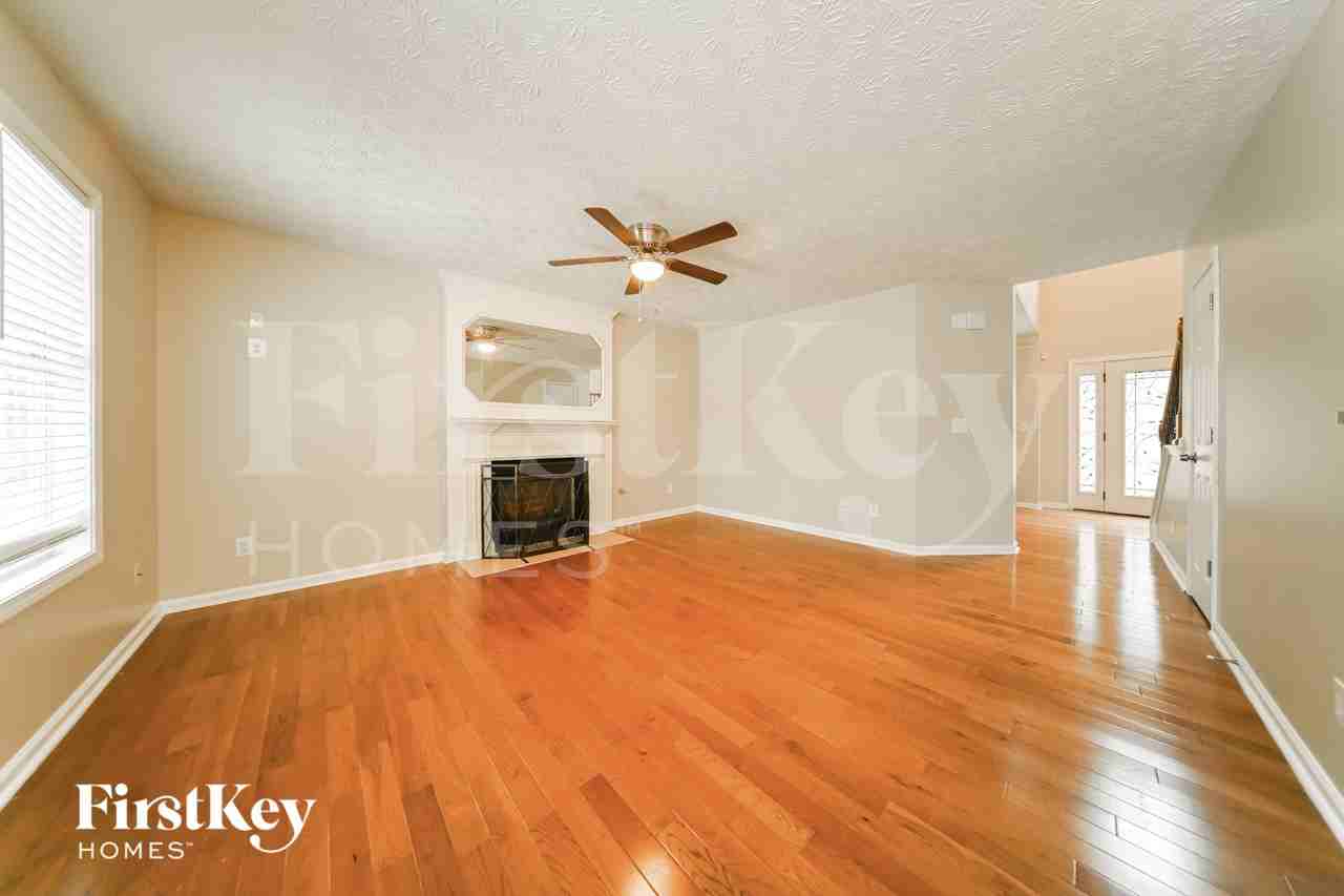 9093 Ashton Rd - Photo 3 of 15