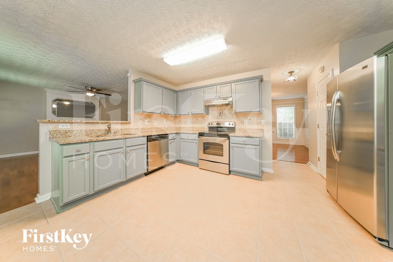 9093 Ashton Rd - Photo 6 of 15
