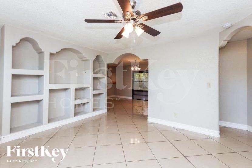 1105 Arthur Ave - Photo 5 of 15