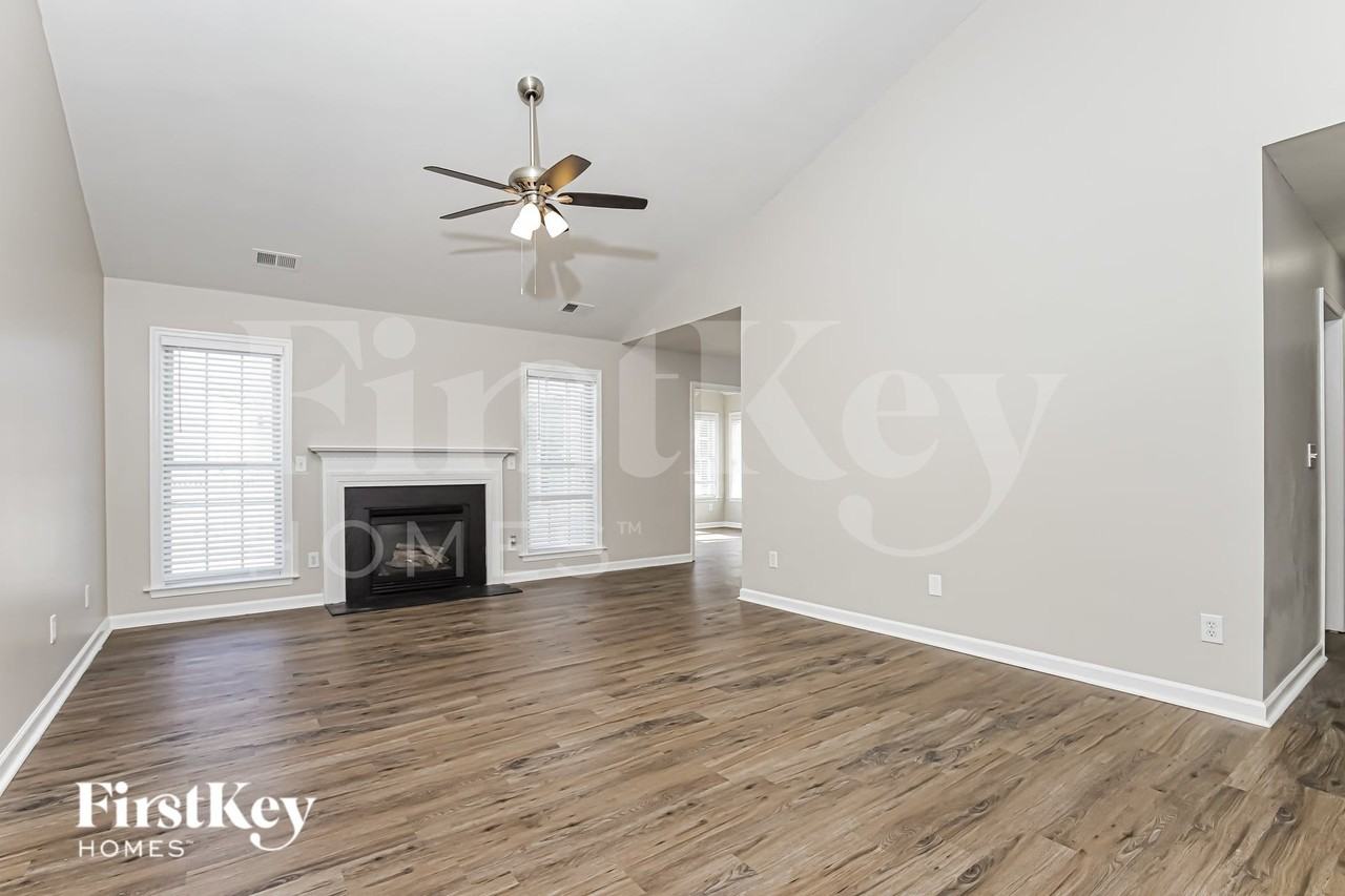5902 Black Willow Dr - Photo 2 of 15