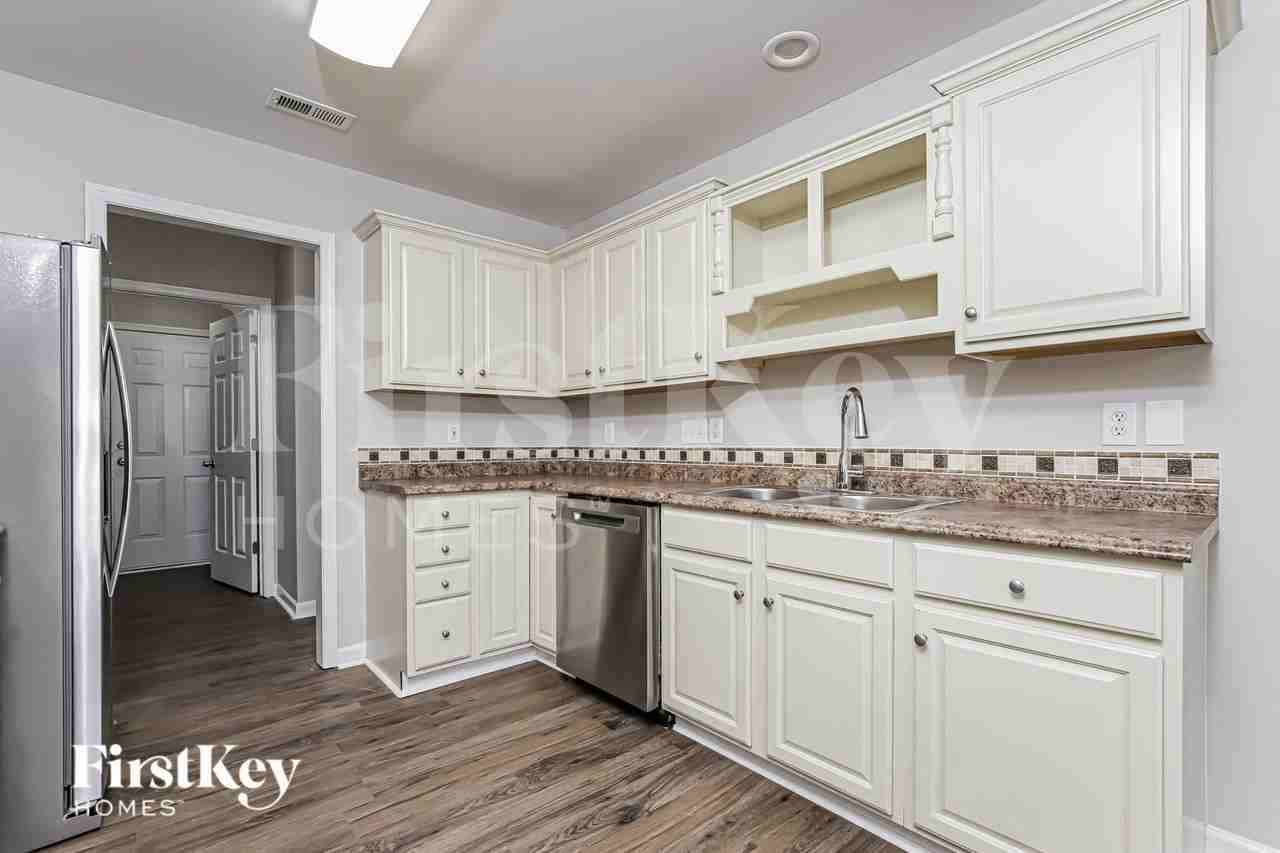 5902 Black Willow Dr - Photo 6 of 15
