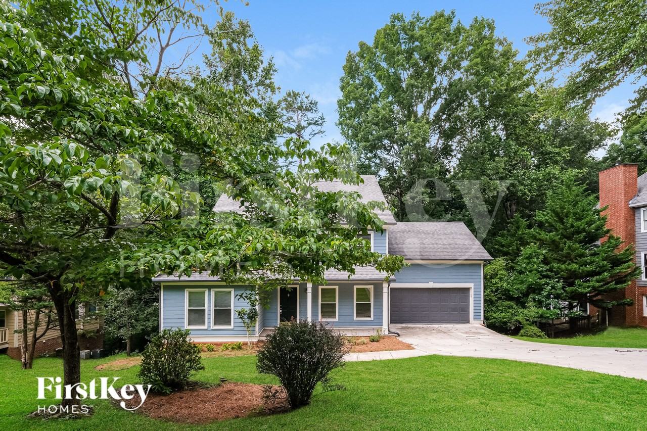 1520 Maplewood Ct - Photo 2 of 19