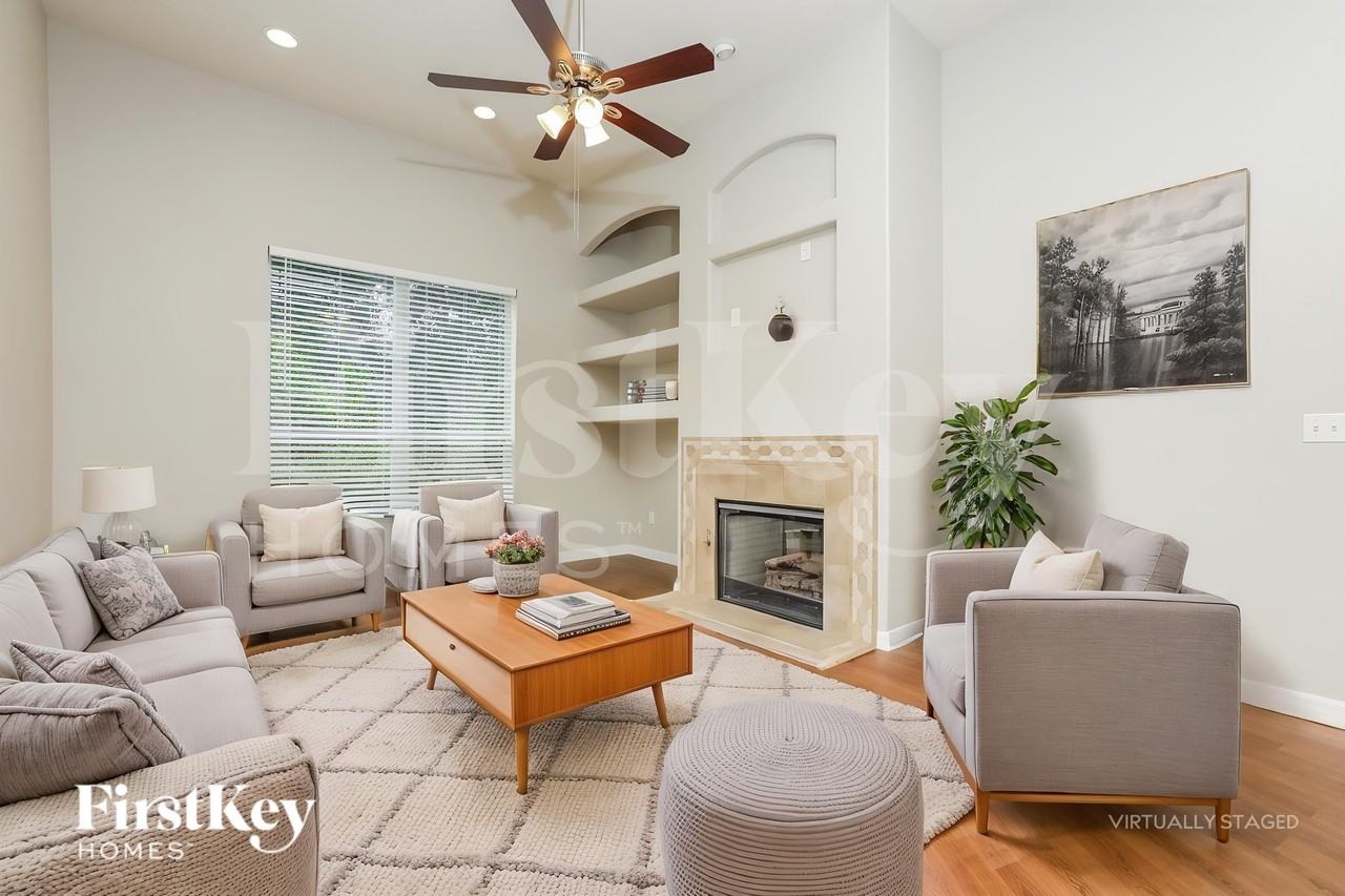 1850 Beth Ct - Photo 4 of 19