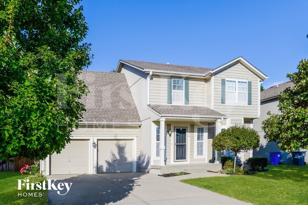 16036 S Avalon St - Photo 2 of 15