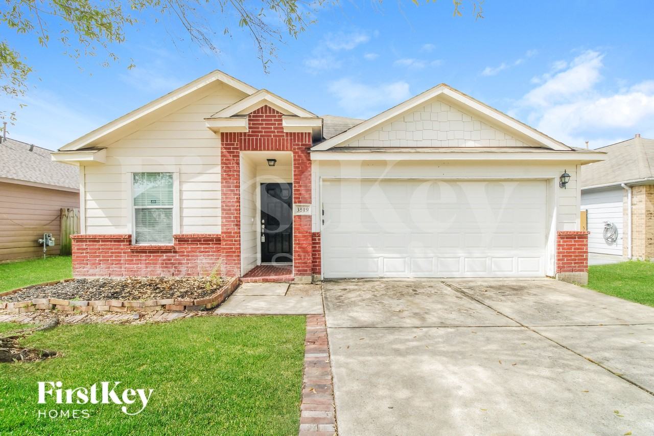 3519 Apache Meadows Dr - Photo 2 of 16