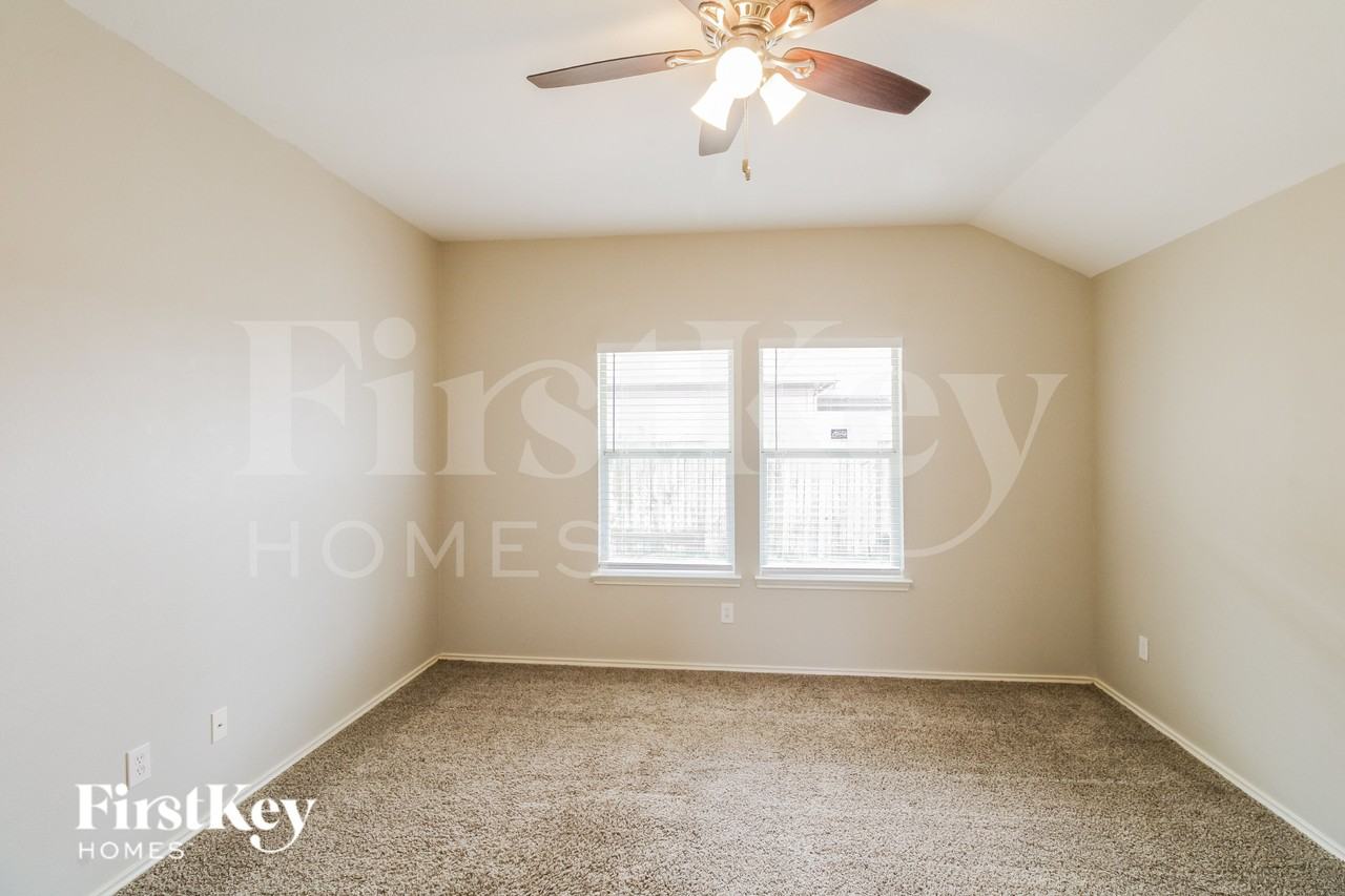 3519 Apache Meadows Dr - Photo 6 of 16