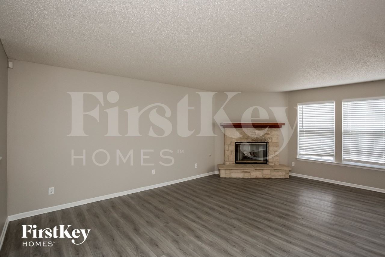 14234 Refreshing Garden Ln - Photo 3 of 18