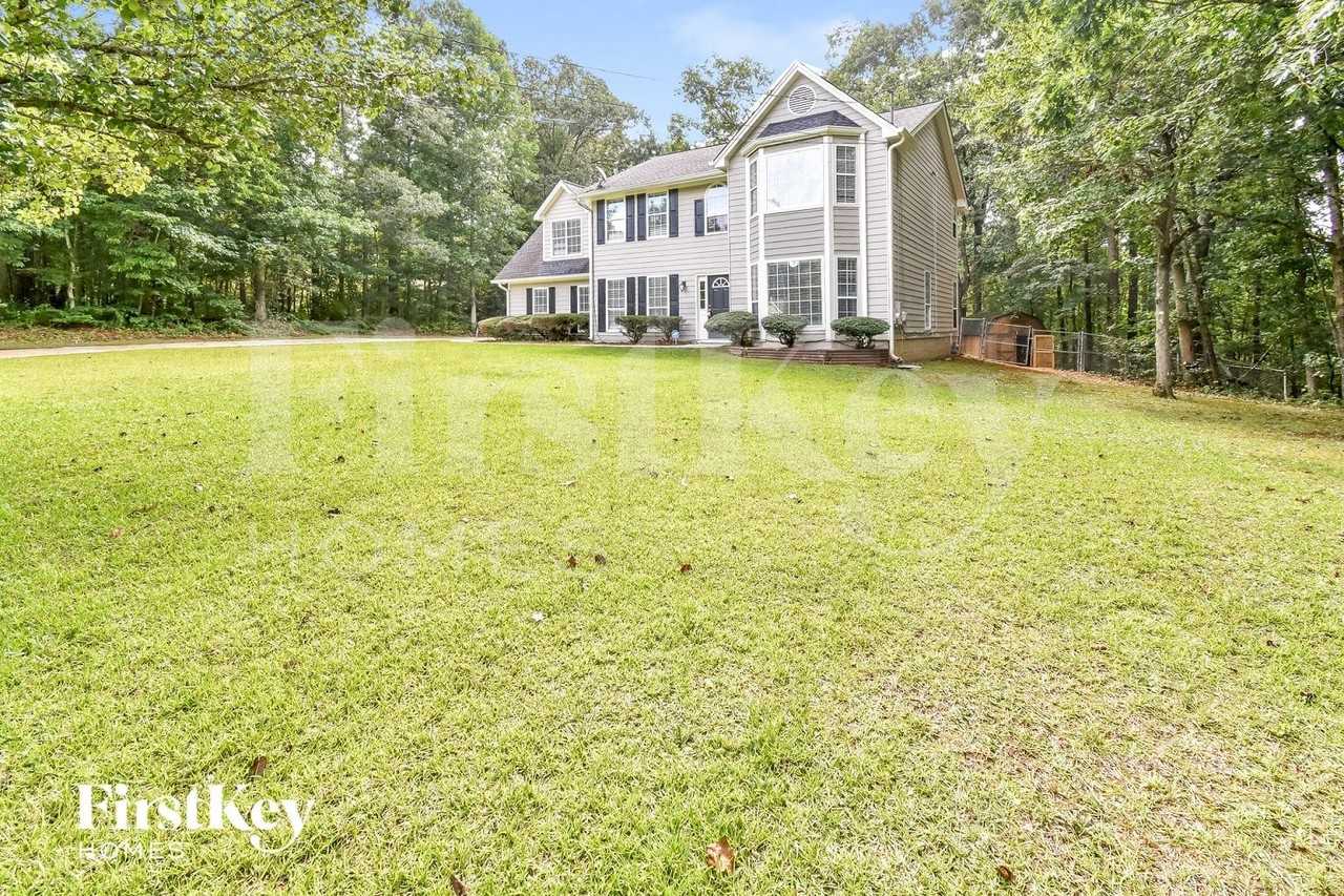 5785 Shoal Creek Dr - Photo 6 of 15