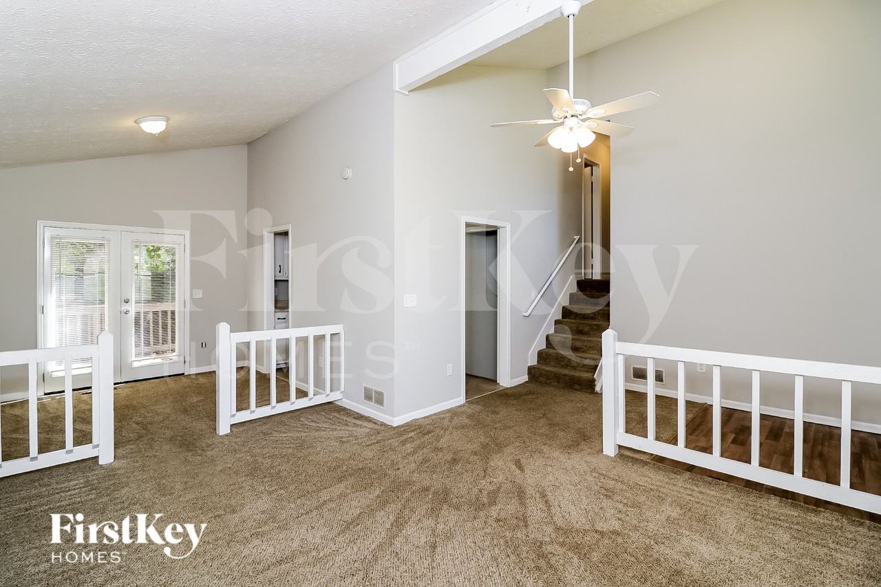 3201 Delhi Dr - Photo 2 of 15
