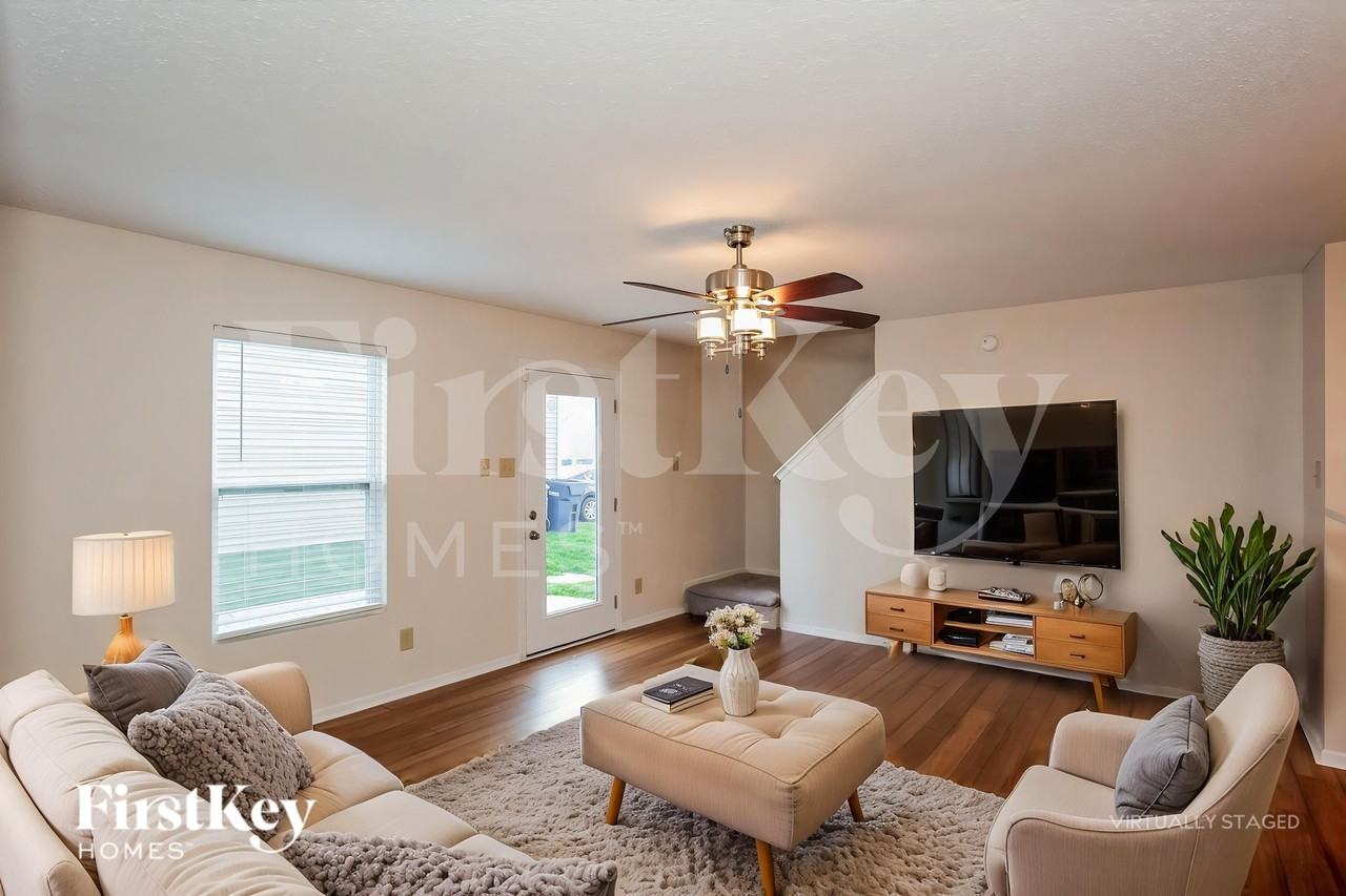 15393 Border Dr - Photo 4 of 18