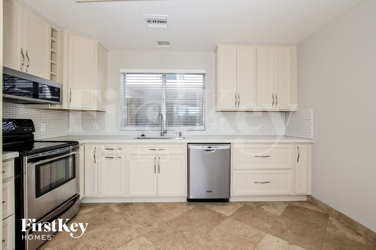 3954 W Camino Del Rio - Photo 6 of 15
