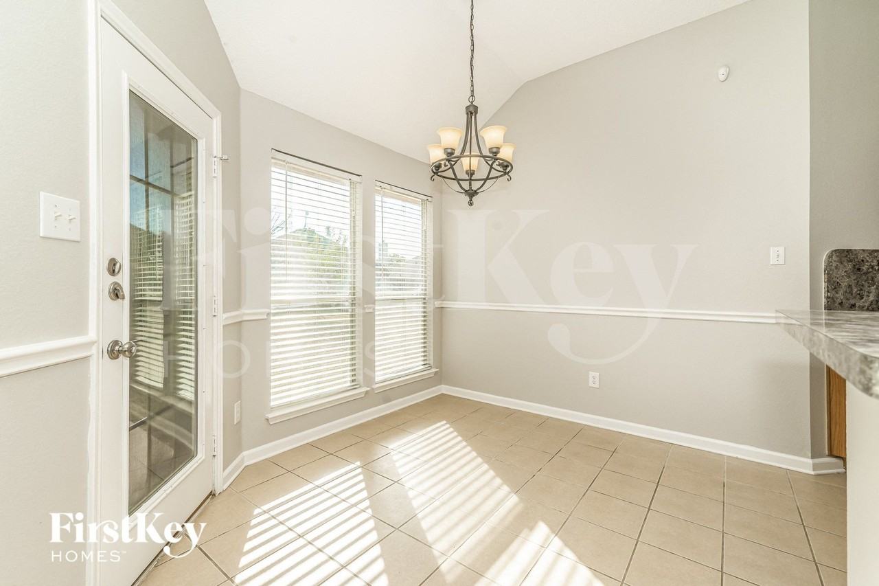 3202 Morning Dove Ln - Photo 4 of 16