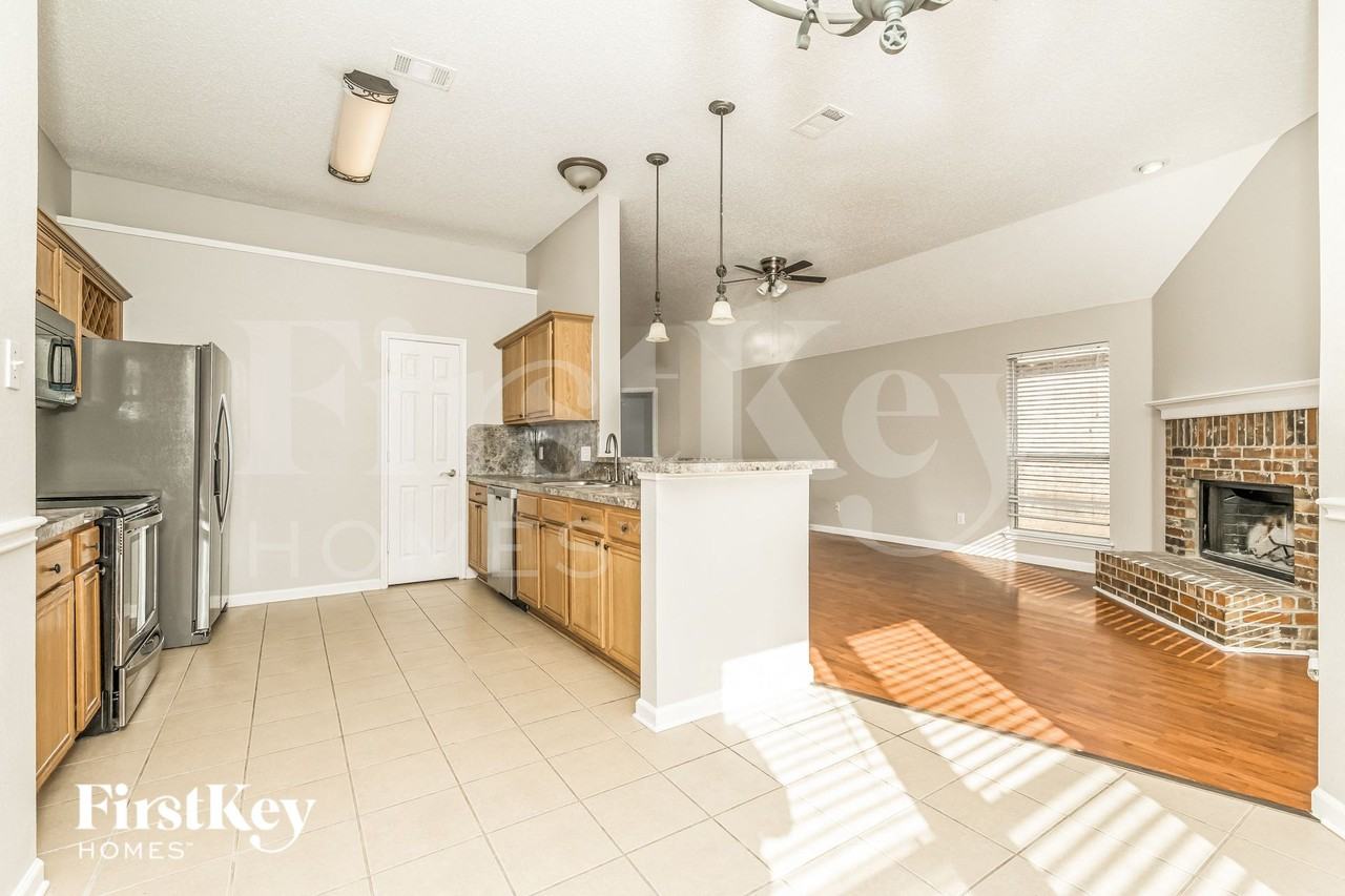 3202 Morning Dove Ln - Photo 5 of 16