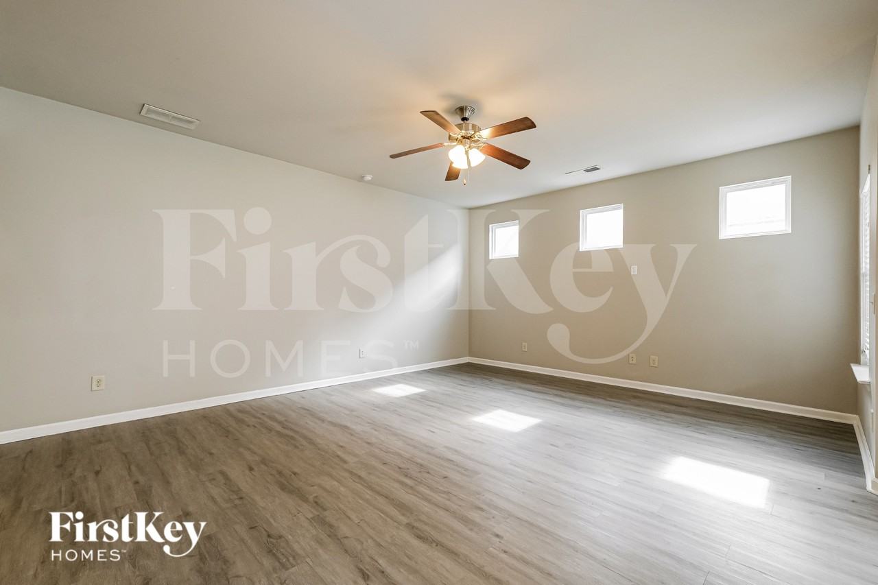 18 Samuel Way Nw - Photo 3 of 19