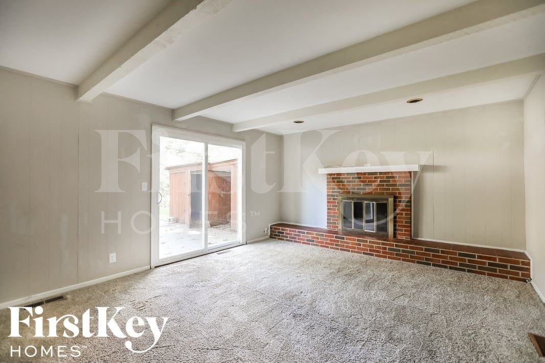 9610 W 92nd Ter - Photo 7 of 15