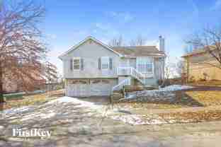 8837 Ne 74th Ter - Photo 1 of 1