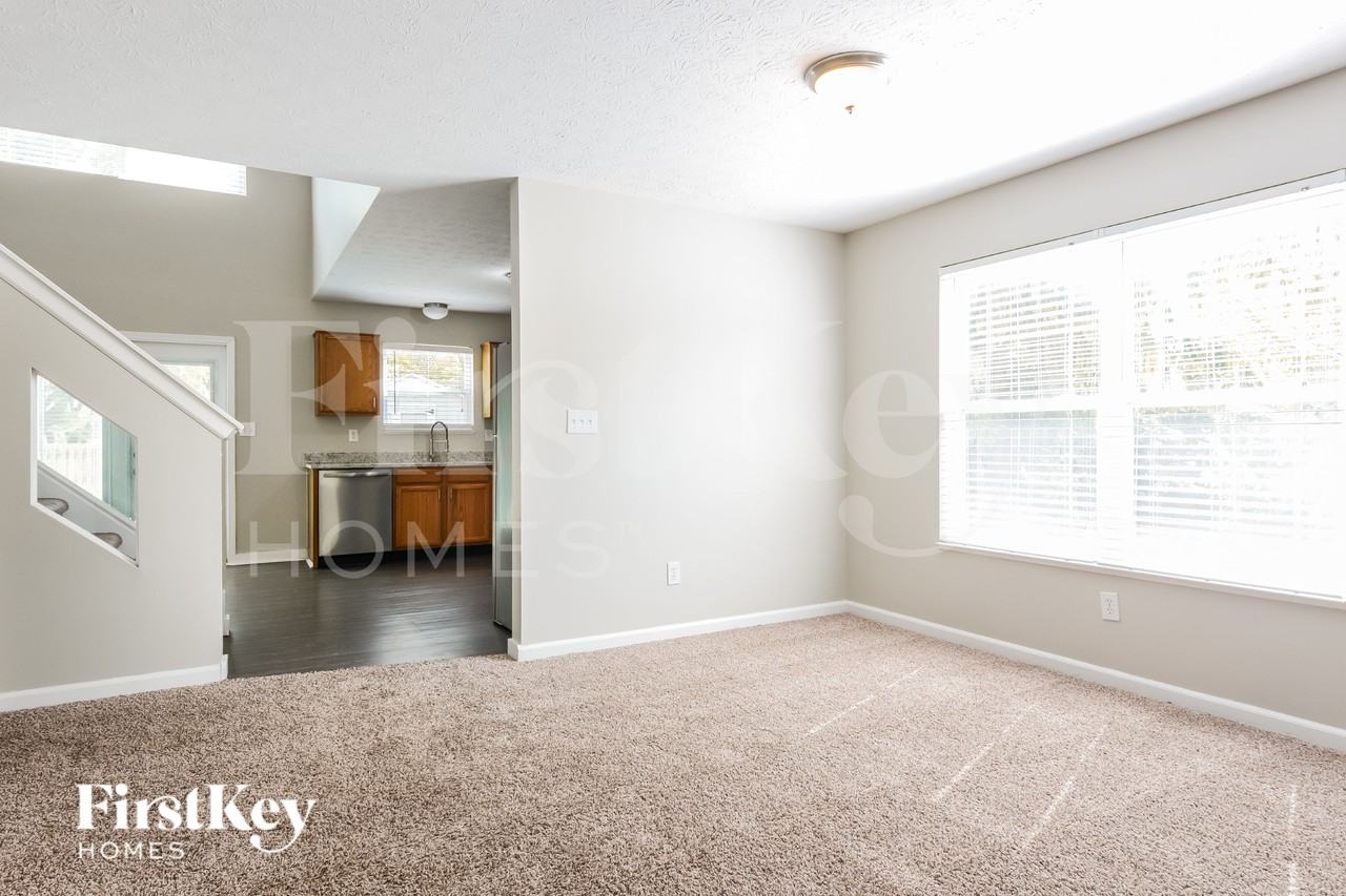 7025 Village Oaks Dr - Photo 3 of 19
