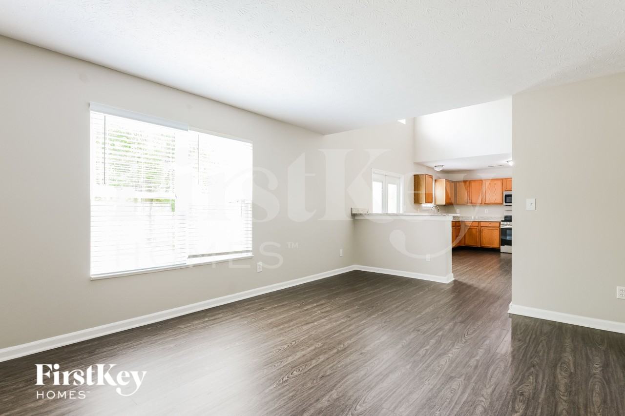 7025 Village Oaks Dr - Photo 6 of 19