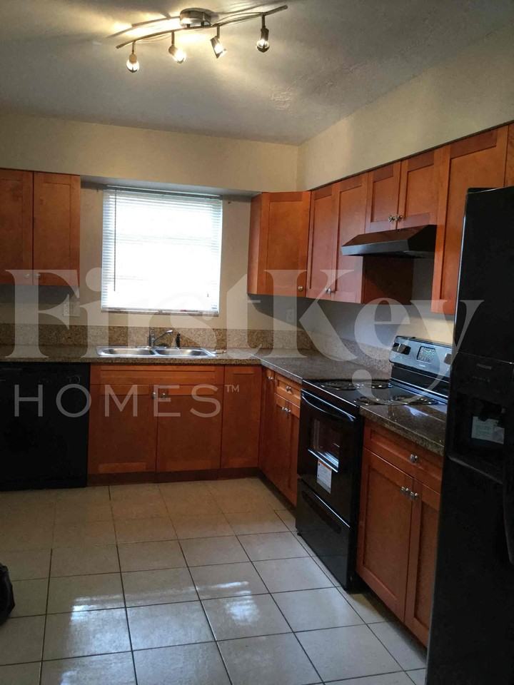 6941 Swst - Photo 4 of 22