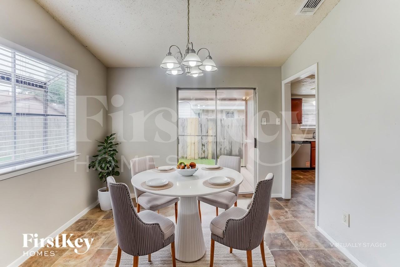 6918 Skyline Park Dr - Photo 7 of 19