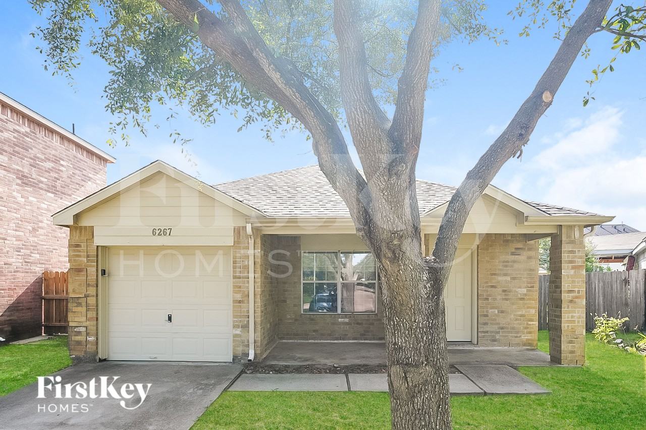 6267 Gillian Park Dr