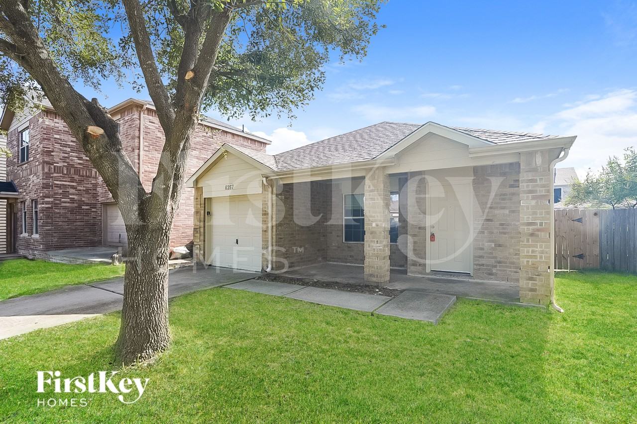6267 Gillian Park Dr - Photo 3 of 18