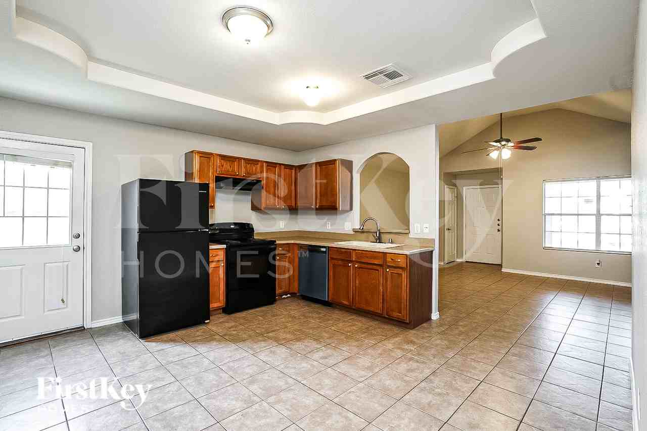 6267 Gillian Park Dr - Photo 6 of 18