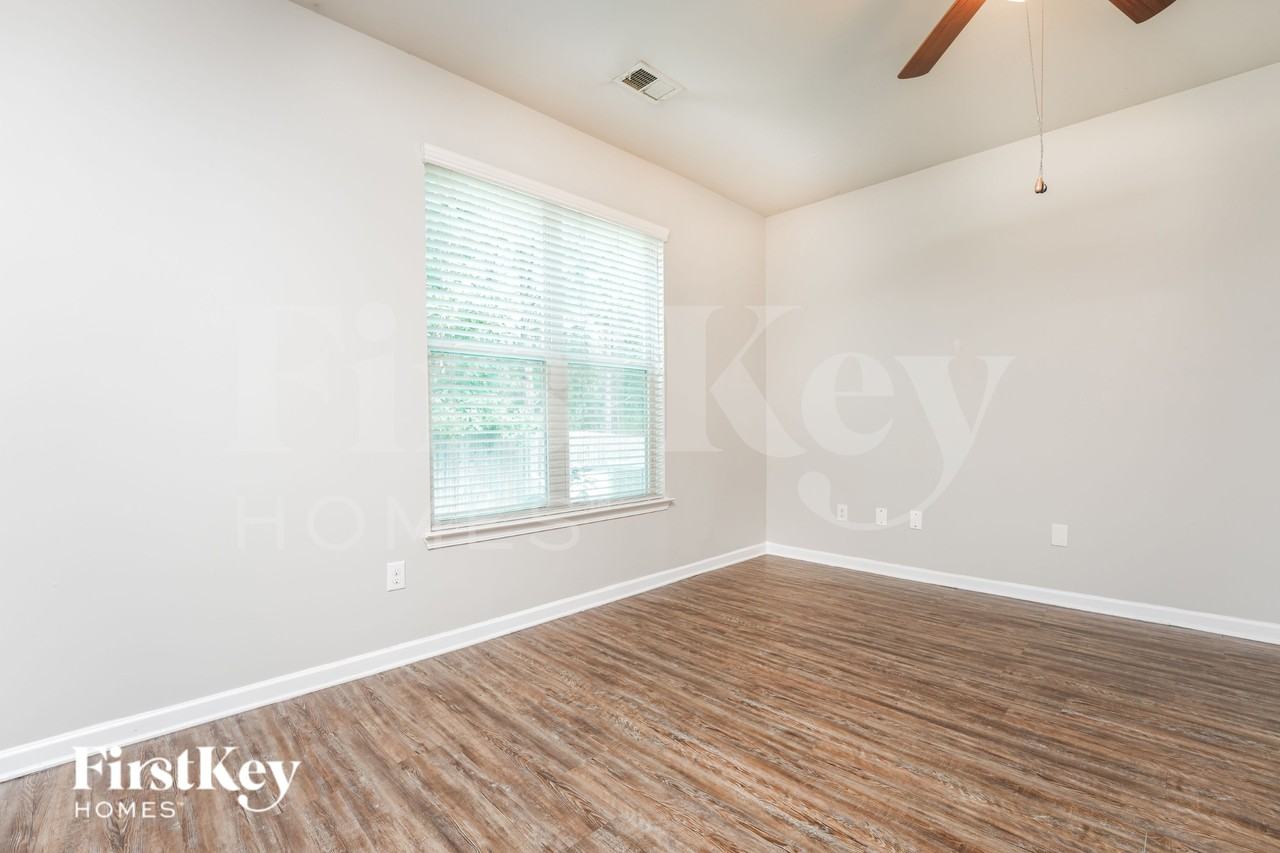 5493 Union Hill Ct - Photo 3 of 16
