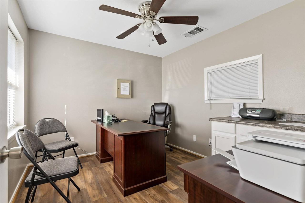 955 Taylor Dr #955 - Photo 7 of 11