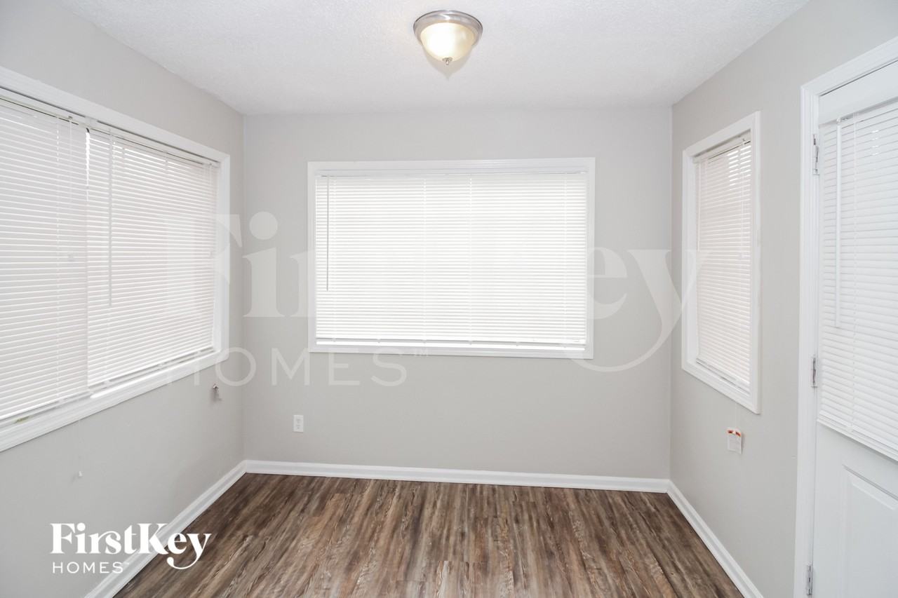 5191 Kingswood Cv - Photo 4 of 18