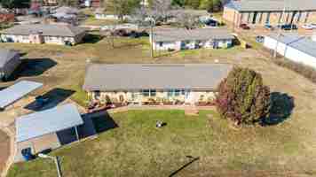 featured image of 952 Taylor Dr #952