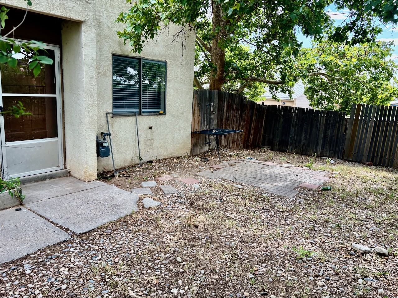 1305 Chelwood Park Blvd NEUnit D #D - Photo 3 of 30