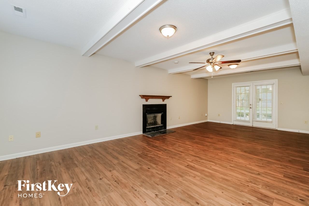 4600 Pine Cove Rd - Photo 2 of 15