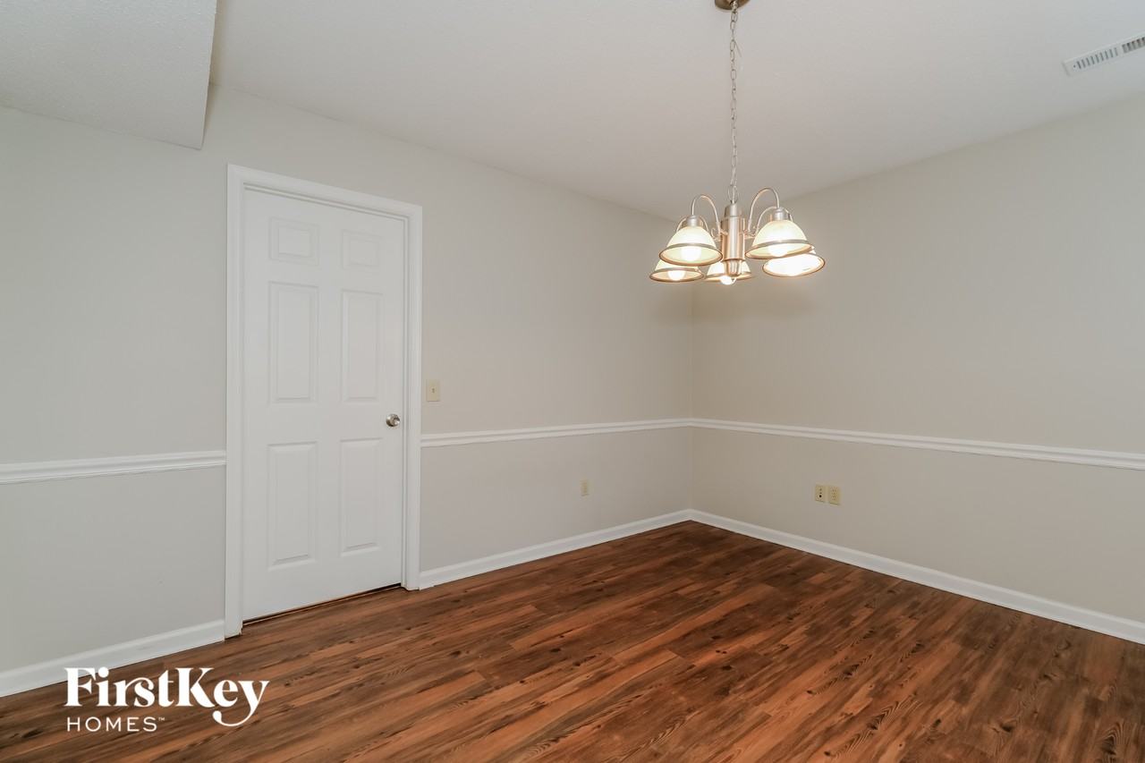 4600 Pine Cove Rd - Photo 4 of 15