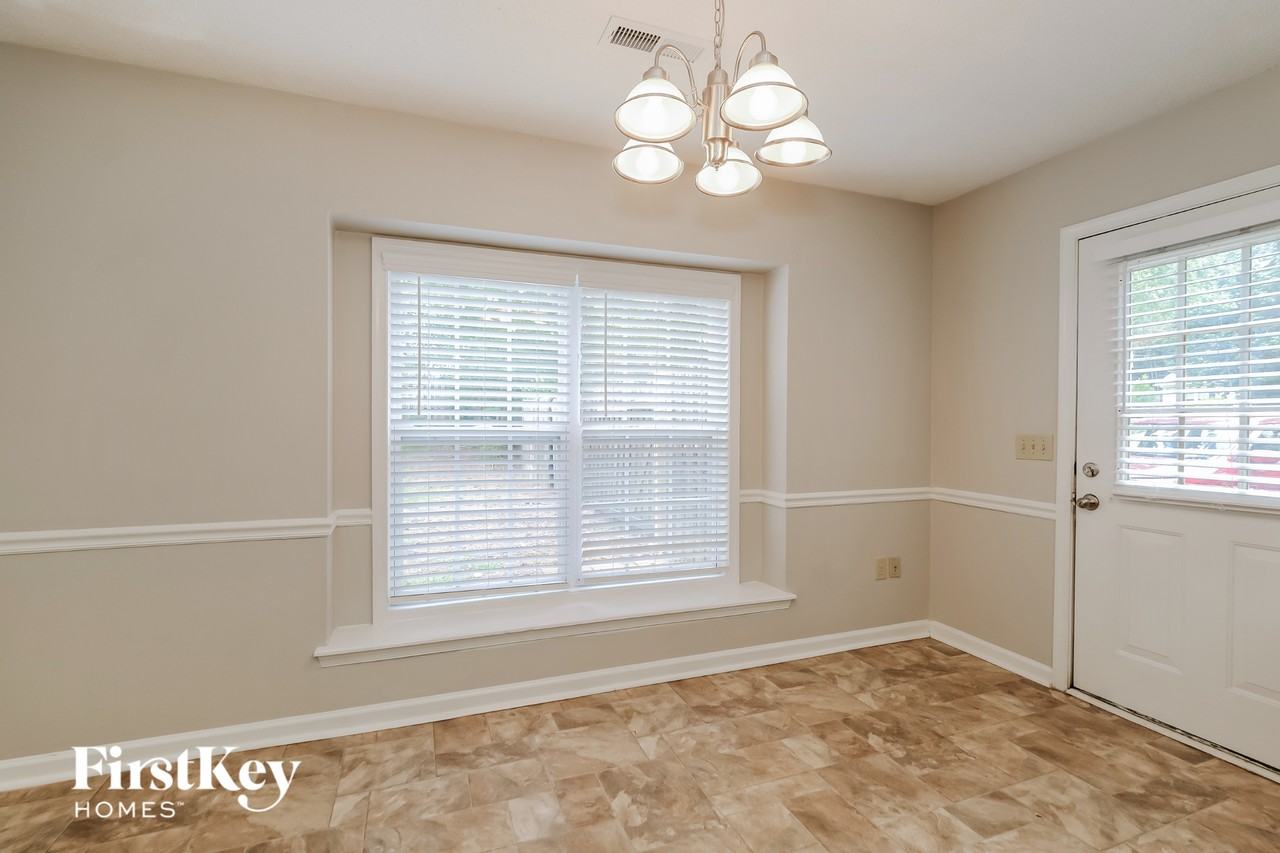 4600 Pine Cove Rd - Photo 5 of 15