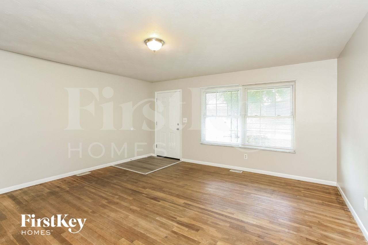4420 Santa Fe Ct - Photo 3 of 19