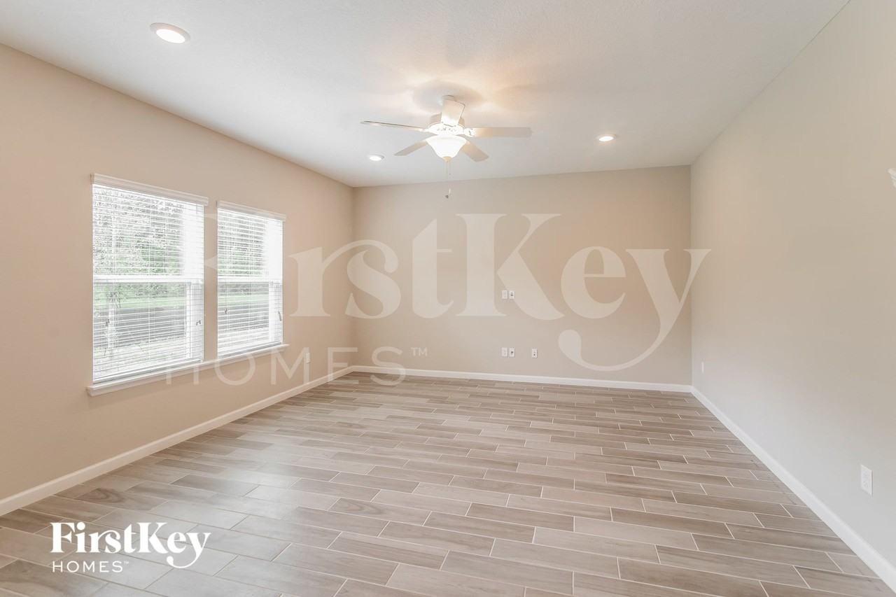 4089 Arbor Mill Cir - Photo 3 of 15