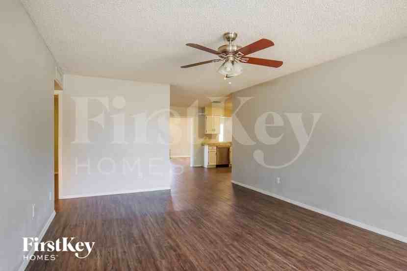3826 W Villa Rita Dr - Photo 3 of 14