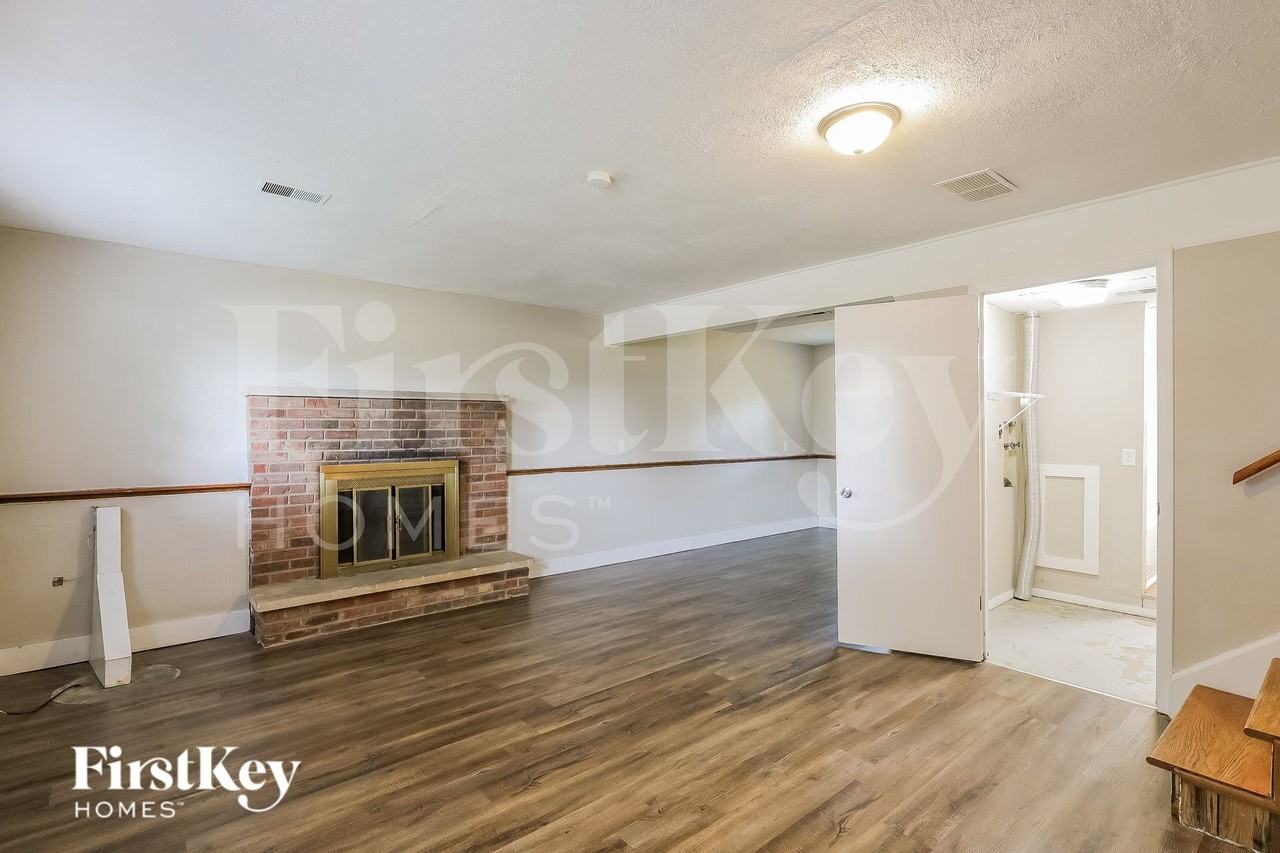 3618 Ferncliff Ave - Photo 6 of 16