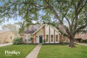 featured image of 21419 Park Willow Dr