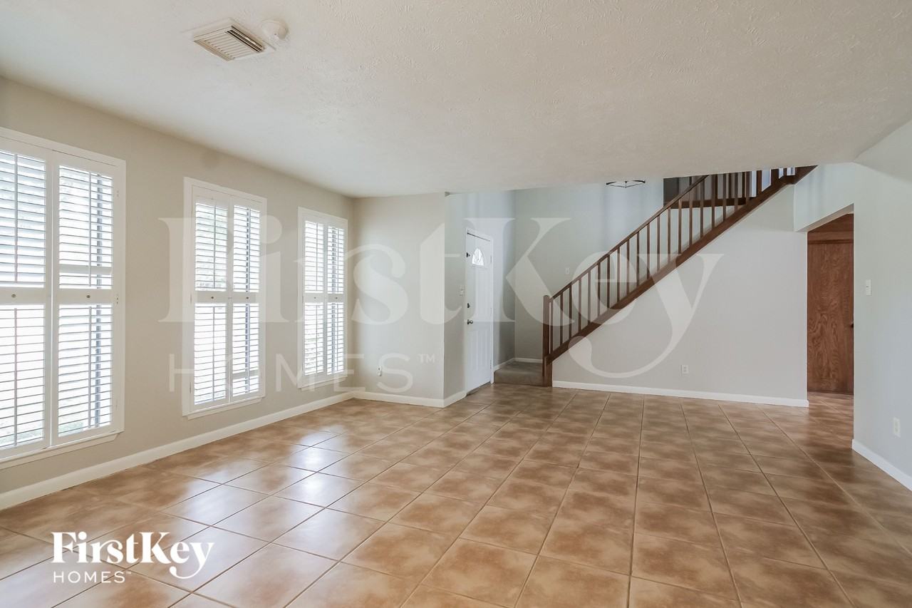 21419 Park Willow Dr - Photo 4 of 19