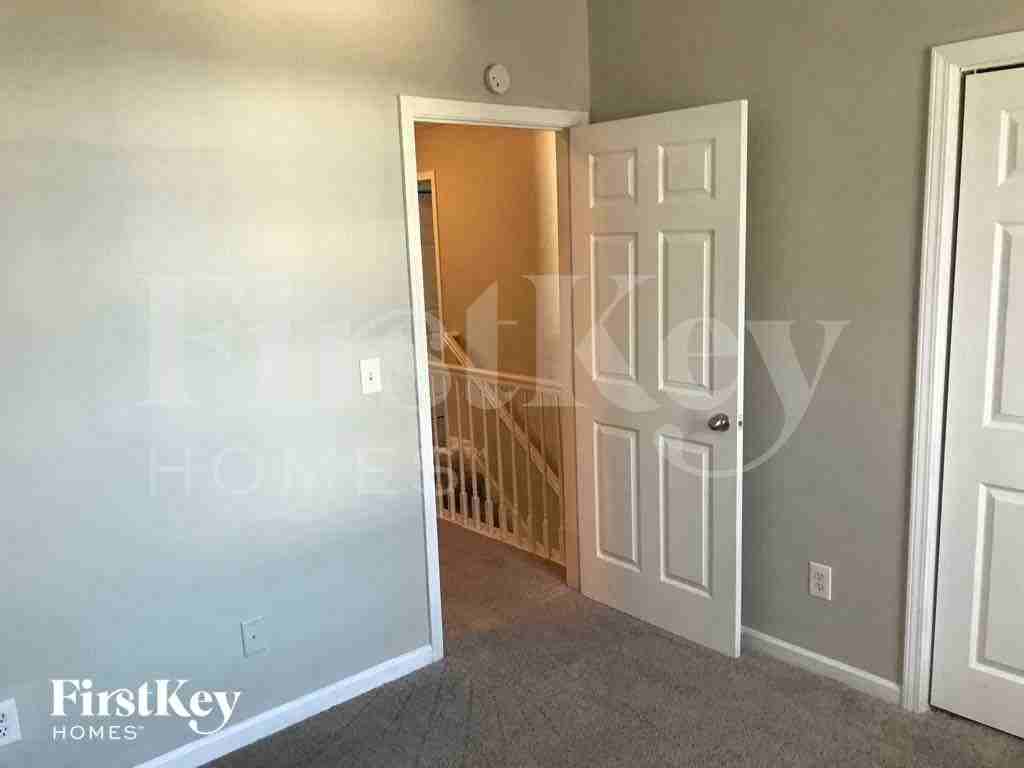 182 Prescott Ct - Photo 5 of 16