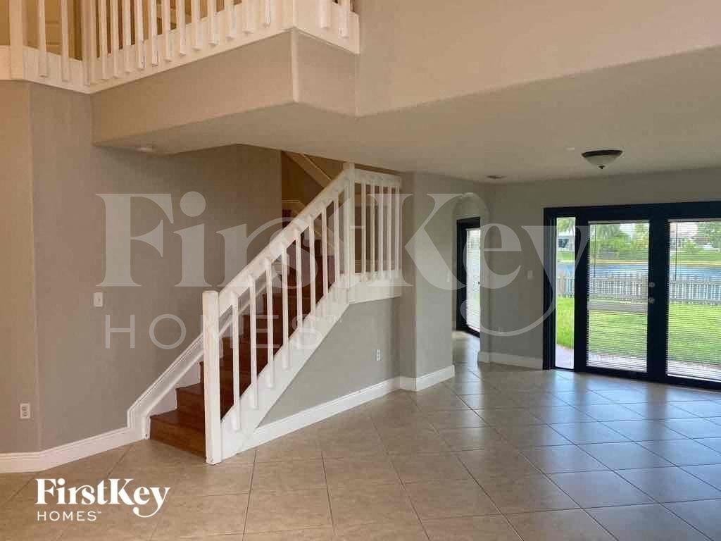 16119 Solana Rd - Photo 4 of 31