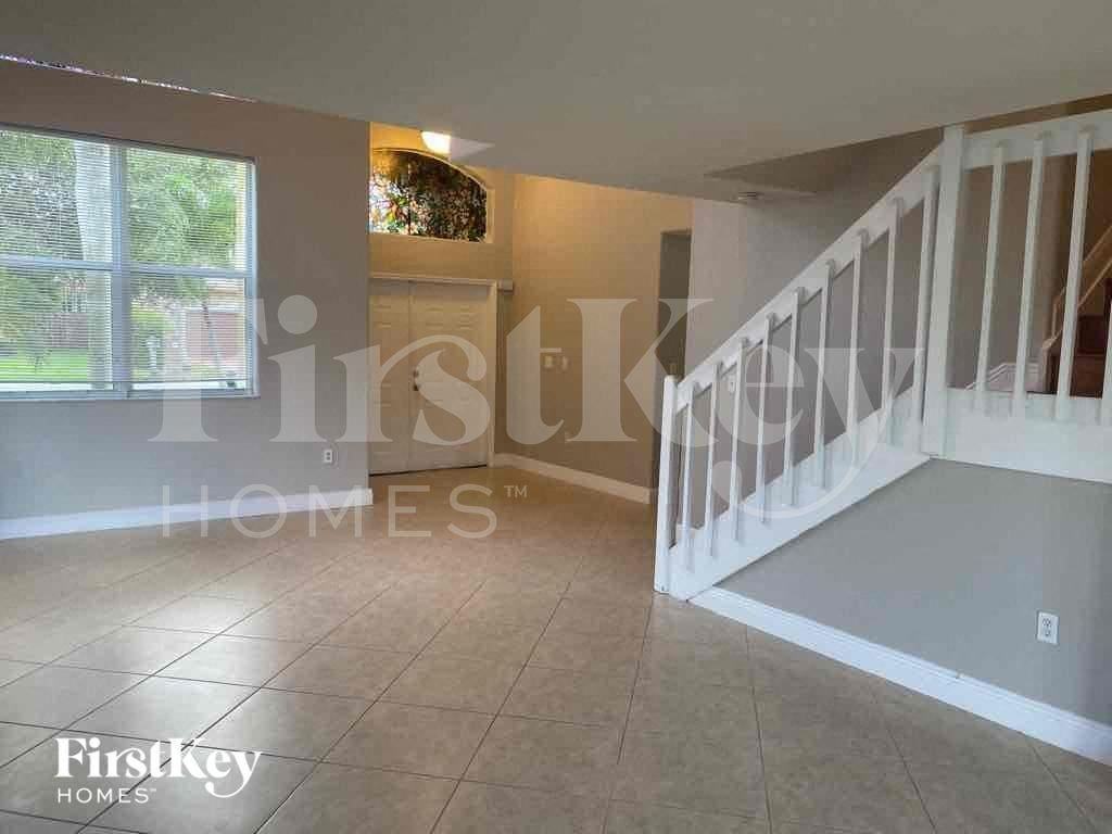 16119 Solana Rd - Photo 5 of 31