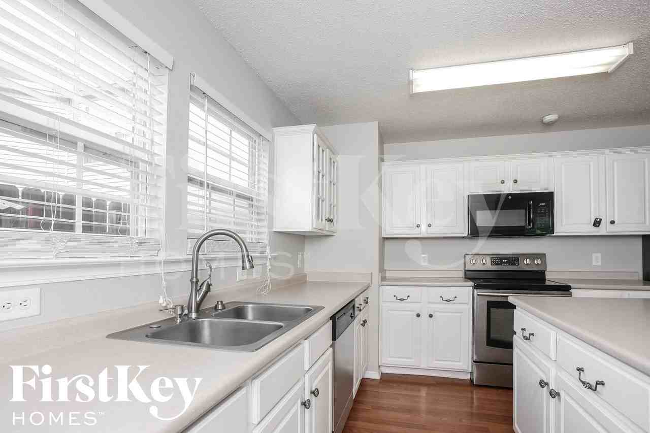 10851 Zimmerman Ln - Photo 7 of 15